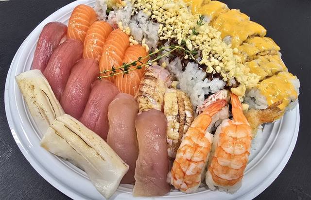 Small Sushi and Roll Combo